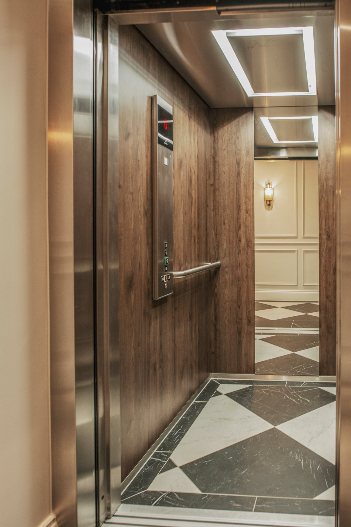 Cobham Apartment